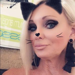 Meet your Posher, Teri